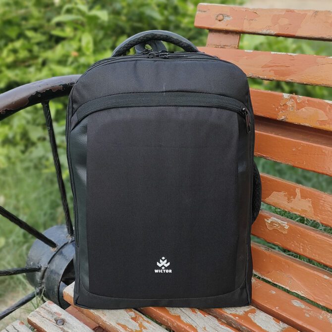 Front view of the Wictor 2-in-1 product, highlighting its dual-purpose design and sleek finish.