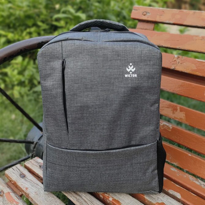 Front view of the Wictor Core product, showcasing a sleek and practical design.